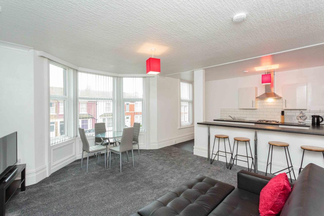 Cherry Property - Berry Apartments Blackpool Buitenkant foto